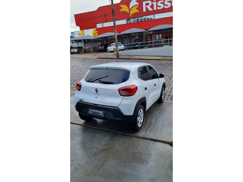 RENAULT - KWID - 2018/2019 - Branca - R$ 39.900,00