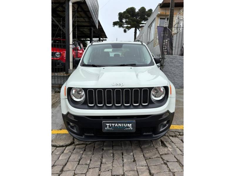 JEEP - RENEGADE - 2015/2016 - Branca - R$ 71.900,00