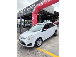 FORD - FIESTA - 2013/2014 - Branca - R$ 39.900,00