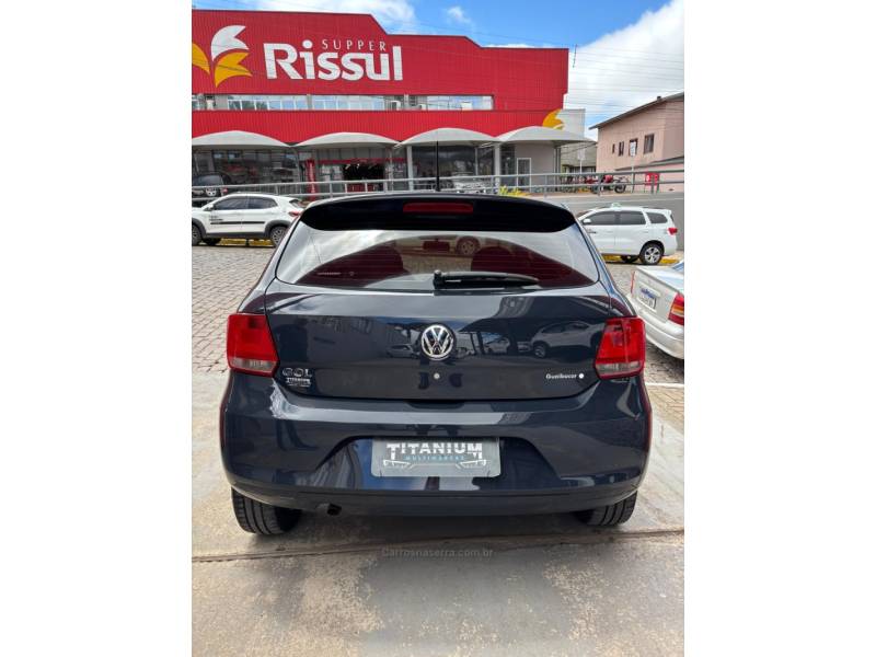 VOLKSWAGEN - GOL - 2013/2014 - Cinza - R$ 38.900,00