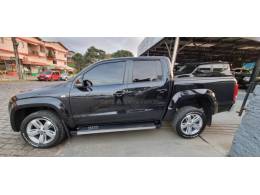 VOLKSWAGEN - AMAROK - 2013/2014 - Preta - Sob Consulta