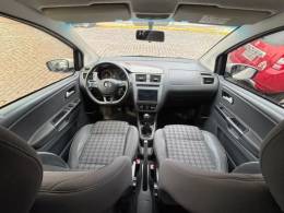 VOLKSWAGEN - SPACEFOX - 2015/2016 - Branca - R$ 57.900,00