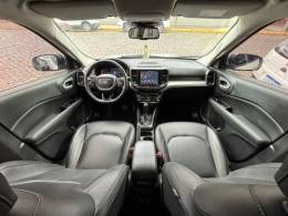 FIAT - TORO - 2024/2025 - Branca - R$ 165.900,00