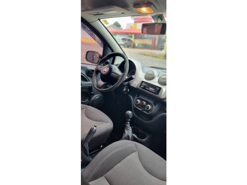 FIAT - UNO - 2010/2011 - Cinza - R$ 29.900,00