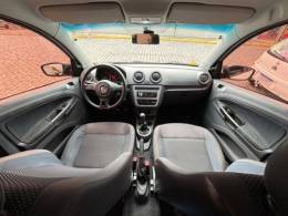 VOLKSWAGEN - VOYAGE - 2014/2015 - Branca - R$ 47.900,00