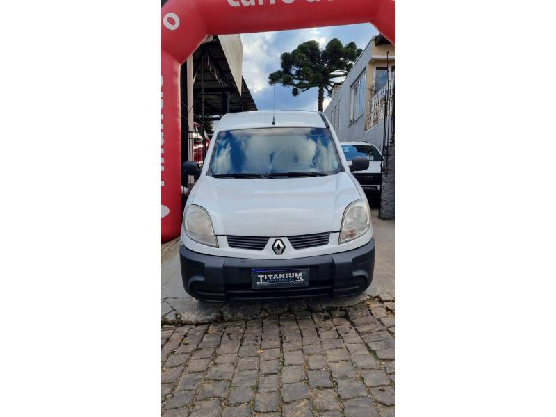 RENAULT - KANGOO - 2012/2013 - Branca - R$ 36.900,00