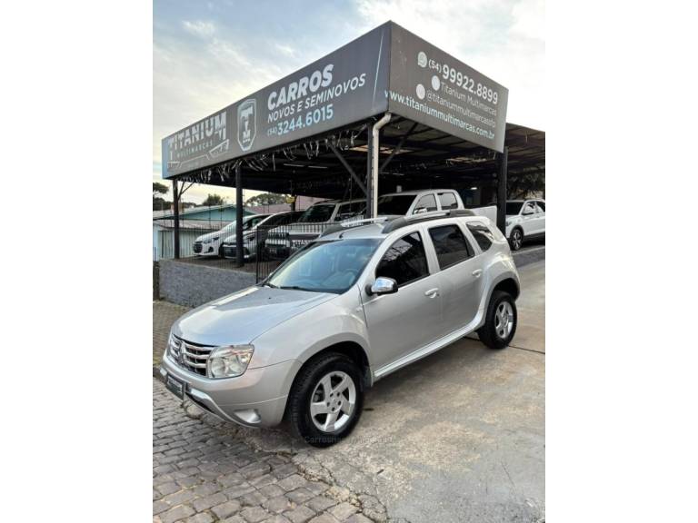 RENAULT - DUSTER - 2012/2013 - Prata - R$ 52.900,00
