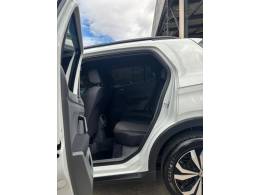 VOLKSWAGEN - T-CROSS - 2020/2021 - Branca - R$ 101.900,00