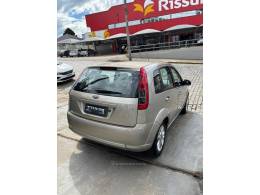 FORD - FIESTA - 2012/2013 - Prata - R$ 37.900,00
