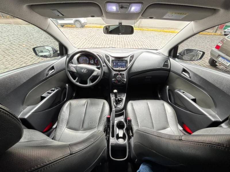 HYUNDAI - HB20 - 2016/2016 - Prata - R$ 51.900,00