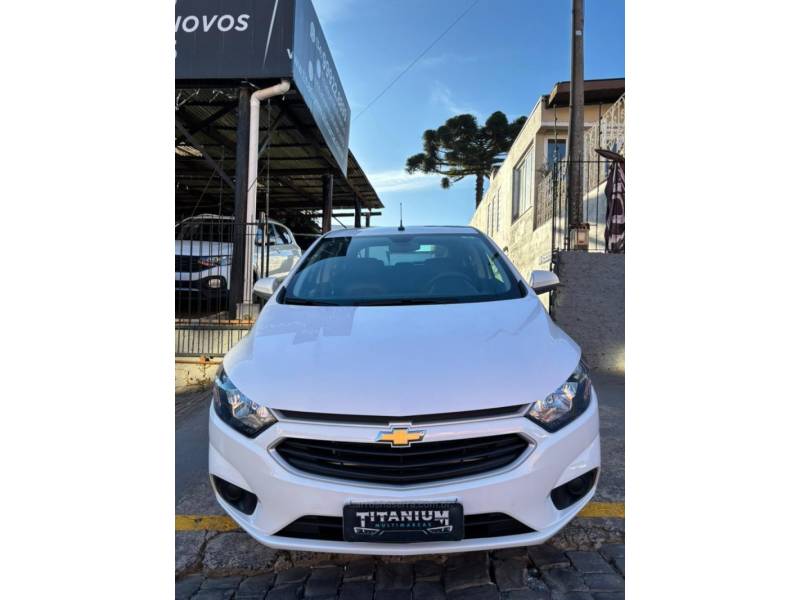 CHEVROLET - ONIX - 2019/2019 - Branca - R$ 58.900,00