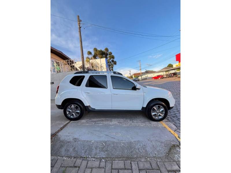 RENAULT - DUSTER - 2019/2020 - Branca - R$ 78.900,00