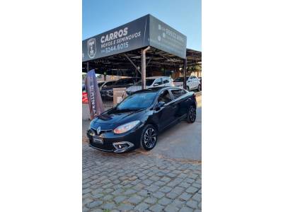 RENAULT - FLUENCE - 2016/2017 - Preta - R$ 69.900,00