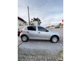 RENAULT - SANDERO - 2014/2015 - Prata - R$ 34.900,00