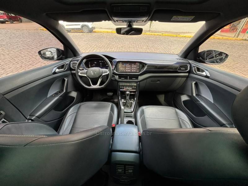 VOLKSWAGEN - T-CROSS - 2022/2022 - Azul - R$ 113.900,00