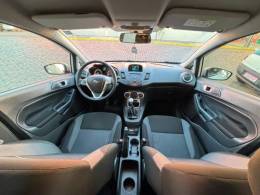 FORD - FIESTA - 2018/2018 - Branca - R$ 55.900,00