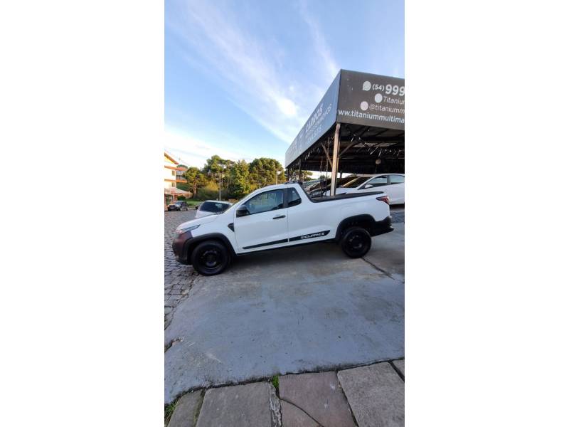 FIAT - STRADA - 2022/2022 - Branca - R$ 76.900,00