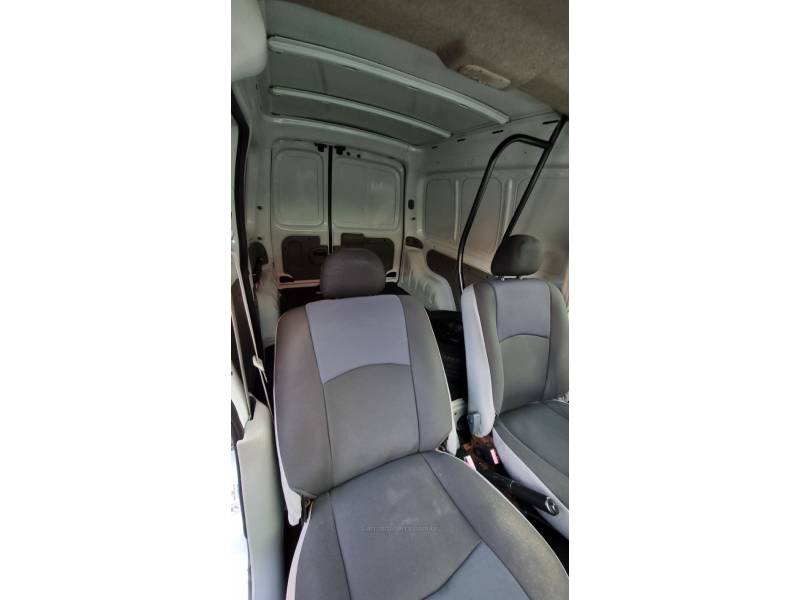 RENAULT - KANGOO - 2012/2013 - Branca - R$ 36.900,00