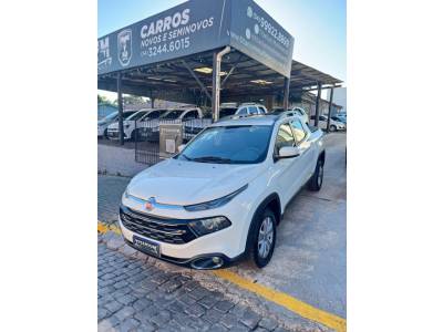 FIAT - TORO - 2016/2017 - Branca - R$ 89.900,00