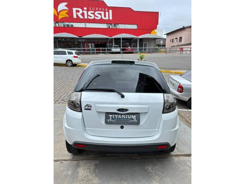 FORD - KA - 2013/2013 - Branca - R$ 32.900,00