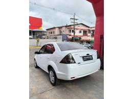 FORD - FIESTA - 2013/2014 - Branca - R$ 39.900,00
