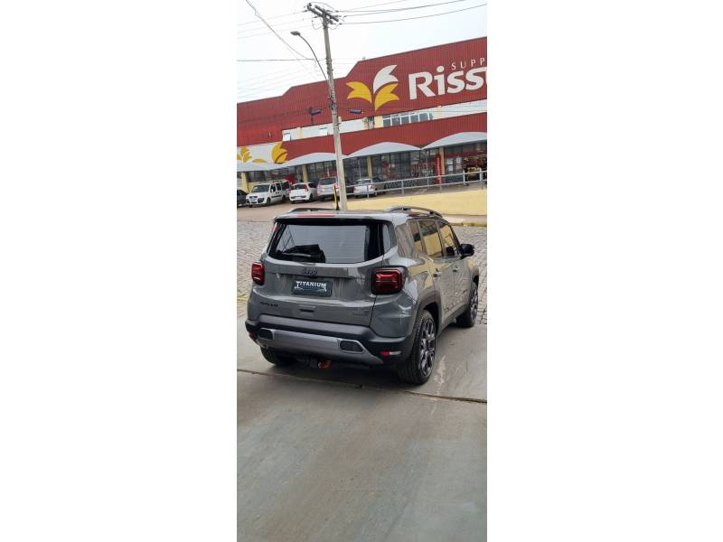 JEEP - RENEGADE - 2022/2023 - Verde - R$ 149.900,00