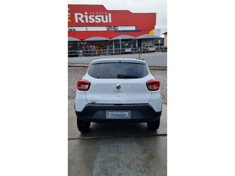RENAULT - KWID - 2018/2019 - Branca - R$ 39.900,00