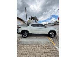 FIAT - TORO - 2024/2025 - Branca - R$ 165.900,00
