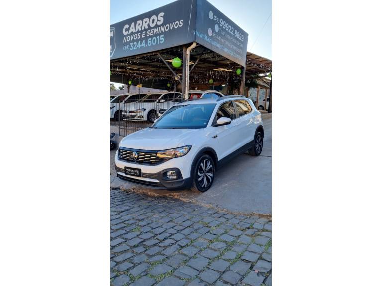 VOLKSWAGEN - T-CROSS - 2021/2022 - Branca - R$ 114.900,00