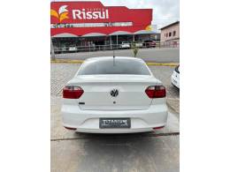 VOLKSWAGEN - VOYAGE - 2014/2015 - Branca - R$ 47.900,00