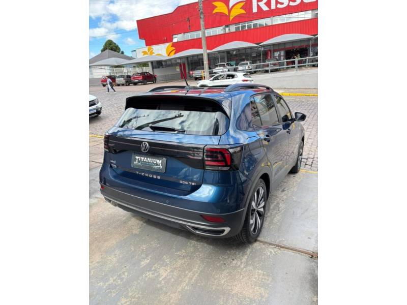 VOLKSWAGEN - T-CROSS - 2022/2022 - Azul - R$ 113.900,00