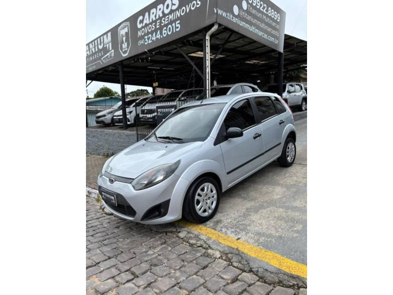 FORD - FIESTA - 2010/2011 - Prata - R$ 36.900,00