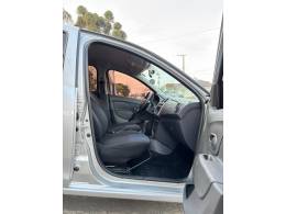 RENAULT - SANDERO - 2014/2015 - Prata - R$ 34.900,00