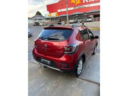 RENAULT - SANDERO - 2015/2015 - Vermelha - R$ 44.900,00