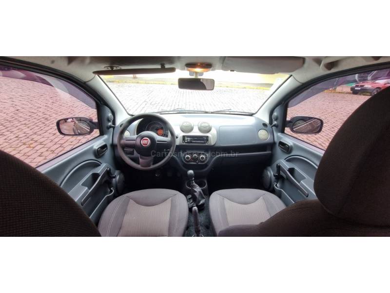 FIAT - UNO - 2010/2011 - Cinza - R$ 29.900,00