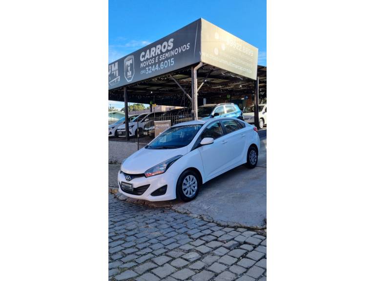 HYUNDAI - HB20S - 2014/2015 - Branca - R$ 59.900,00