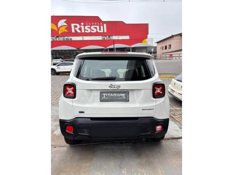 JEEP - RENEGADE - 2015/2016 - Branca - R$ 71.900,00