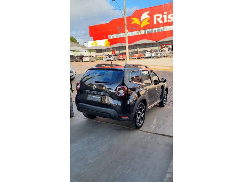 RENAULT - DUSTER - 2022/2023 - Preta - R$ 106.900,00