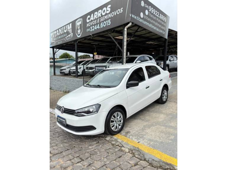 VOLKSWAGEN - VOYAGE - 2014/2015 - Branca - R$ 47.900,00