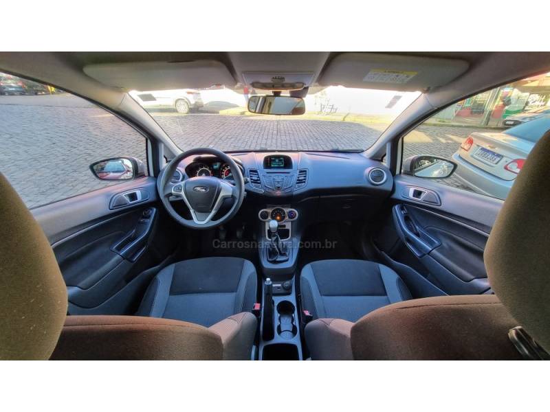 FORD - FIESTA - 2018/2018 - Branca - R$ 54.900,00