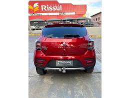 RENAULT - SANDERO - 2015/2015 - Vermelha - R$ 44.900,00