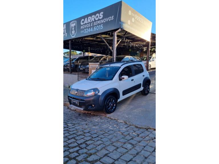 FIAT - UNO - 2012/2013 - Branca - R$ 35.900,00