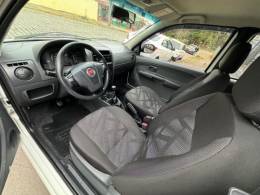 FIAT - PALIO - 2015/2016 - Branca - R$ 32.900,00