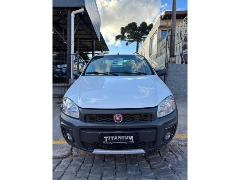 FIAT - STRADA - 2014/2015 - Branca - R$ 66.900,00