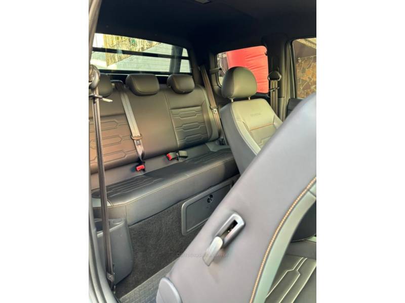 VOLKSWAGEN - SAVEIRO - 2024/2025 - Cinza - R$ 118.900,00