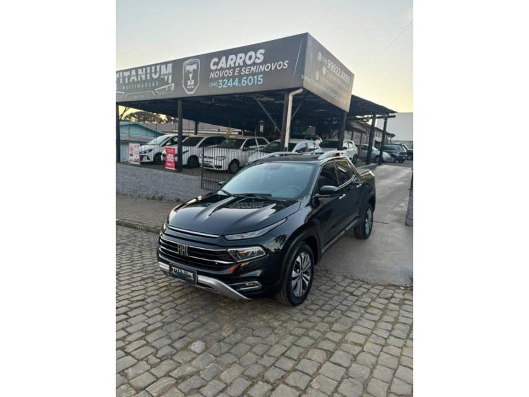 FIAT - TORO - 2021/2022 - Preta - R$ 139.900,00