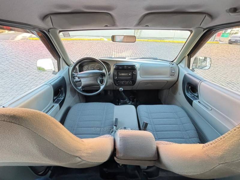 FORD - RANGER - 1998/1999 - Branca - R$ 55.000,00