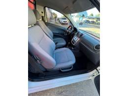 VOLKSWAGEN - SAVEIRO - 2010/2011 - Branca - R$ 41.900,00