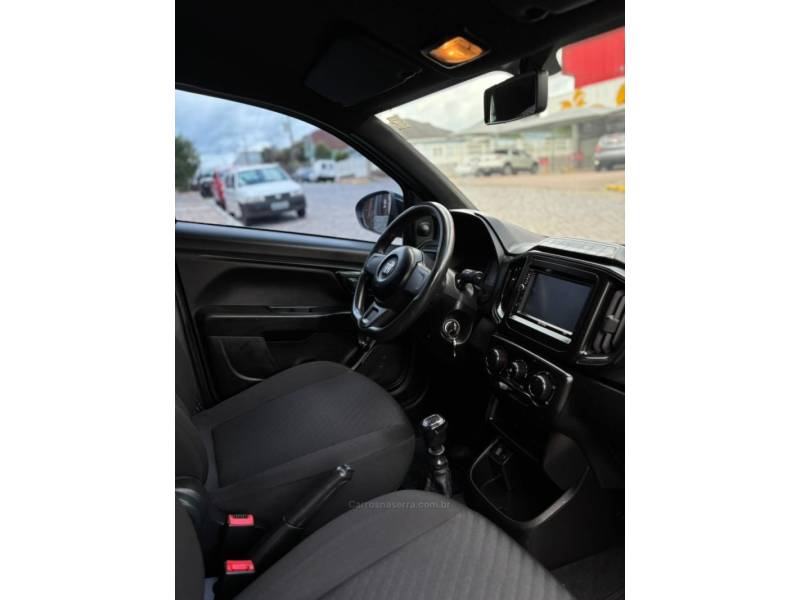 FIAT - STRADA - 2021/2020 - Preta - R$ 73.900,00