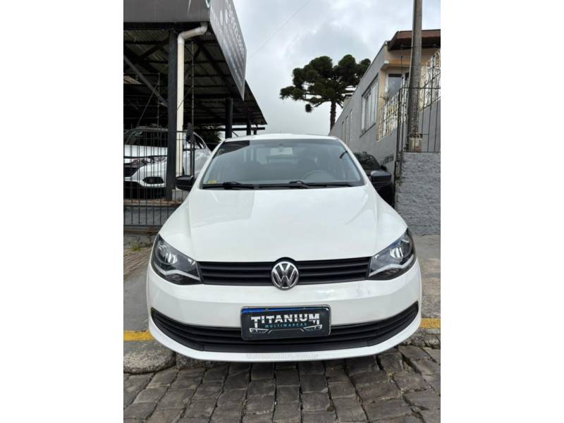 VOLKSWAGEN - VOYAGE - 2014/2015 - Branca - R$ 47.900,00